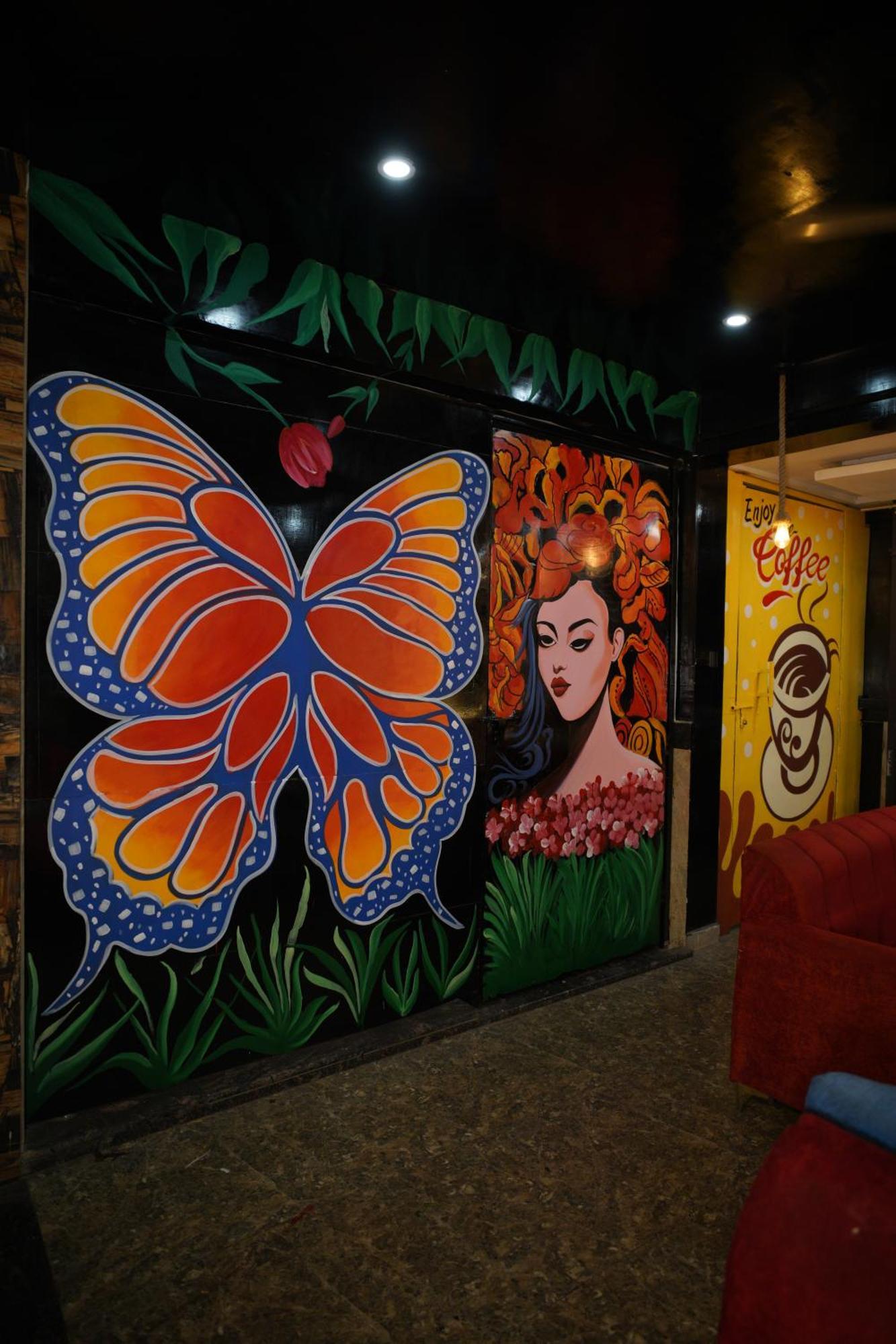 Blue Sky Hotels And Banquet Kānpur Exterior foto